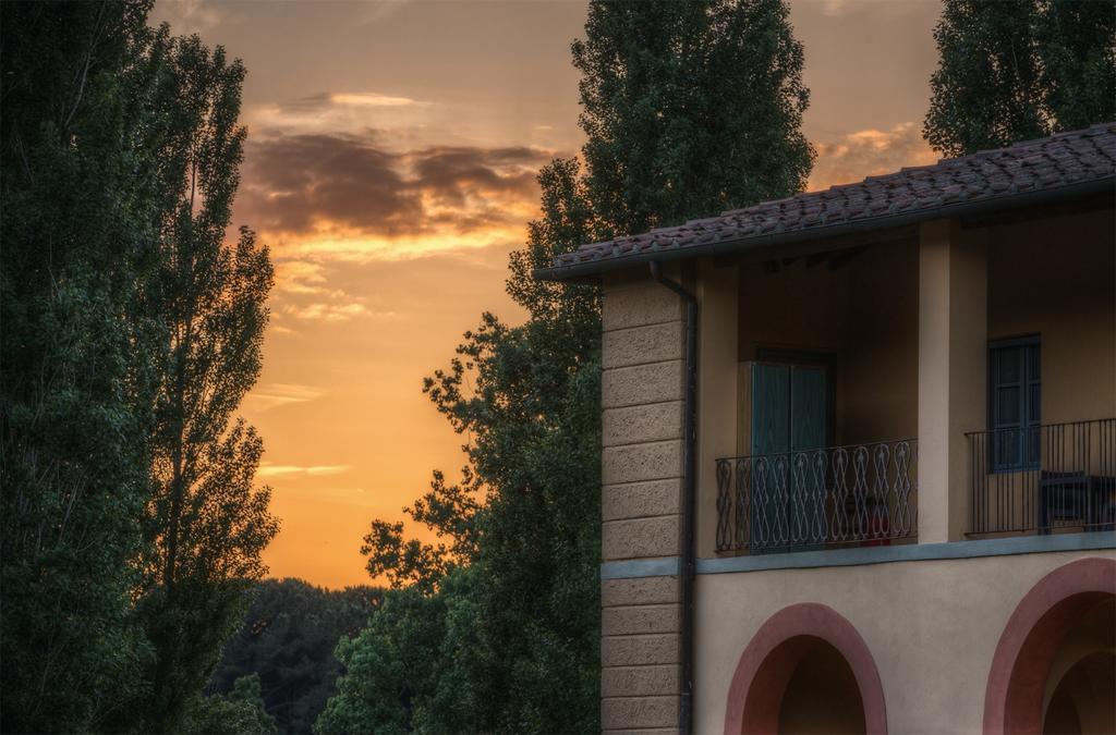 Casale La Sterpaia Hotel Pisa Exterior photo