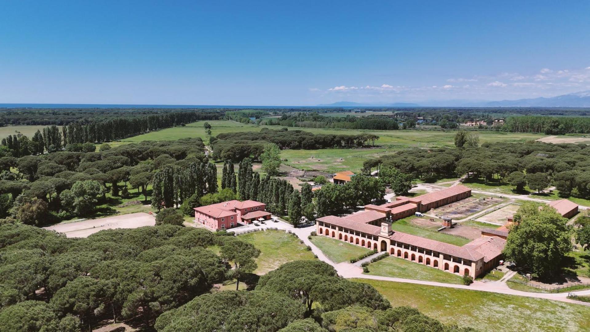 Casale La Sterpaia Hotel Pisa Exterior photo